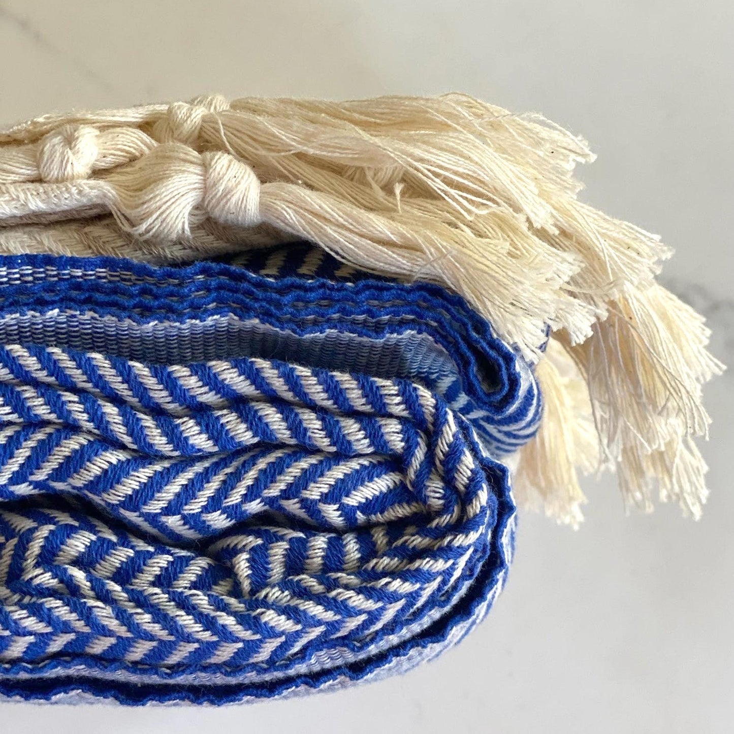 Pipa Blue Throw Blanket