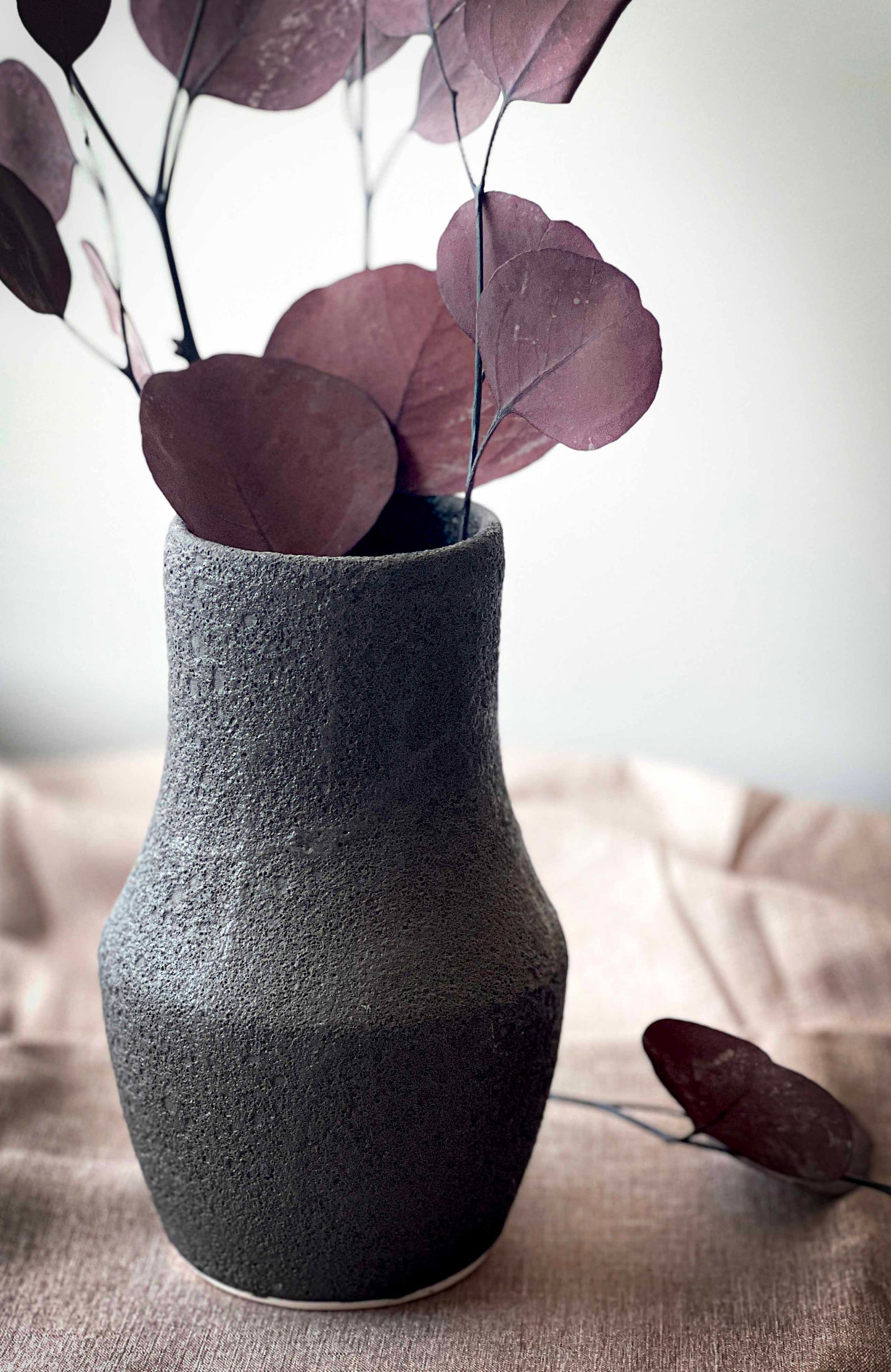 Leda Vase